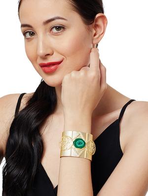 gold brass cuffs bracelet - 16831756 - Standard Image - 4