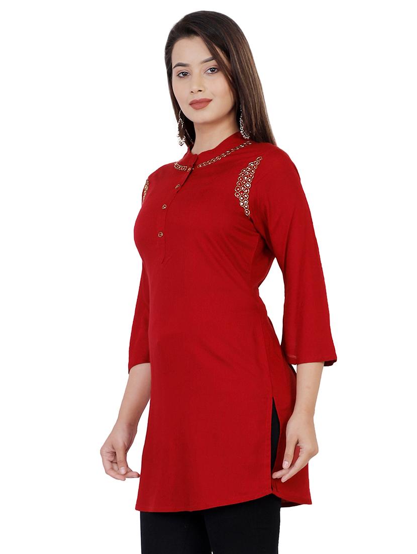 maroon embellished straight kurti - 16832840 - Zoom Image - 2