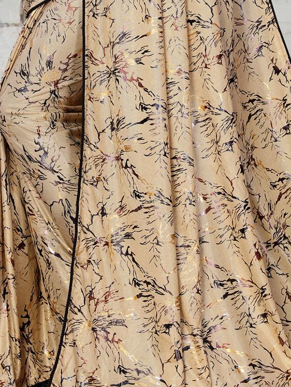 abstract printed saree with blouse - 16834266 - Zoom Image - 4