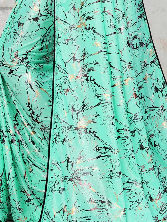abstract printed saree with blouse - 16834270 - Zoom Image - 4