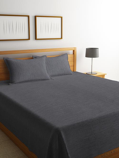 cotton hand woven king size double bed cover with 2 pillow cover - 16834573 - Standard Image - 1