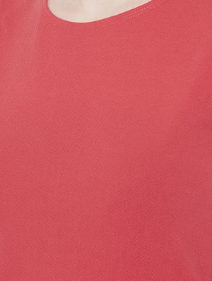color block round neck top - 16837355 - Standard Image - 4