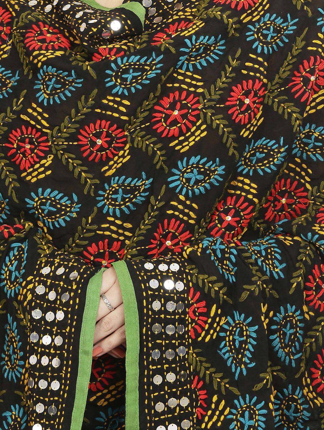 floral phulkari dupatta - 16837578 - Zoom Image - 2