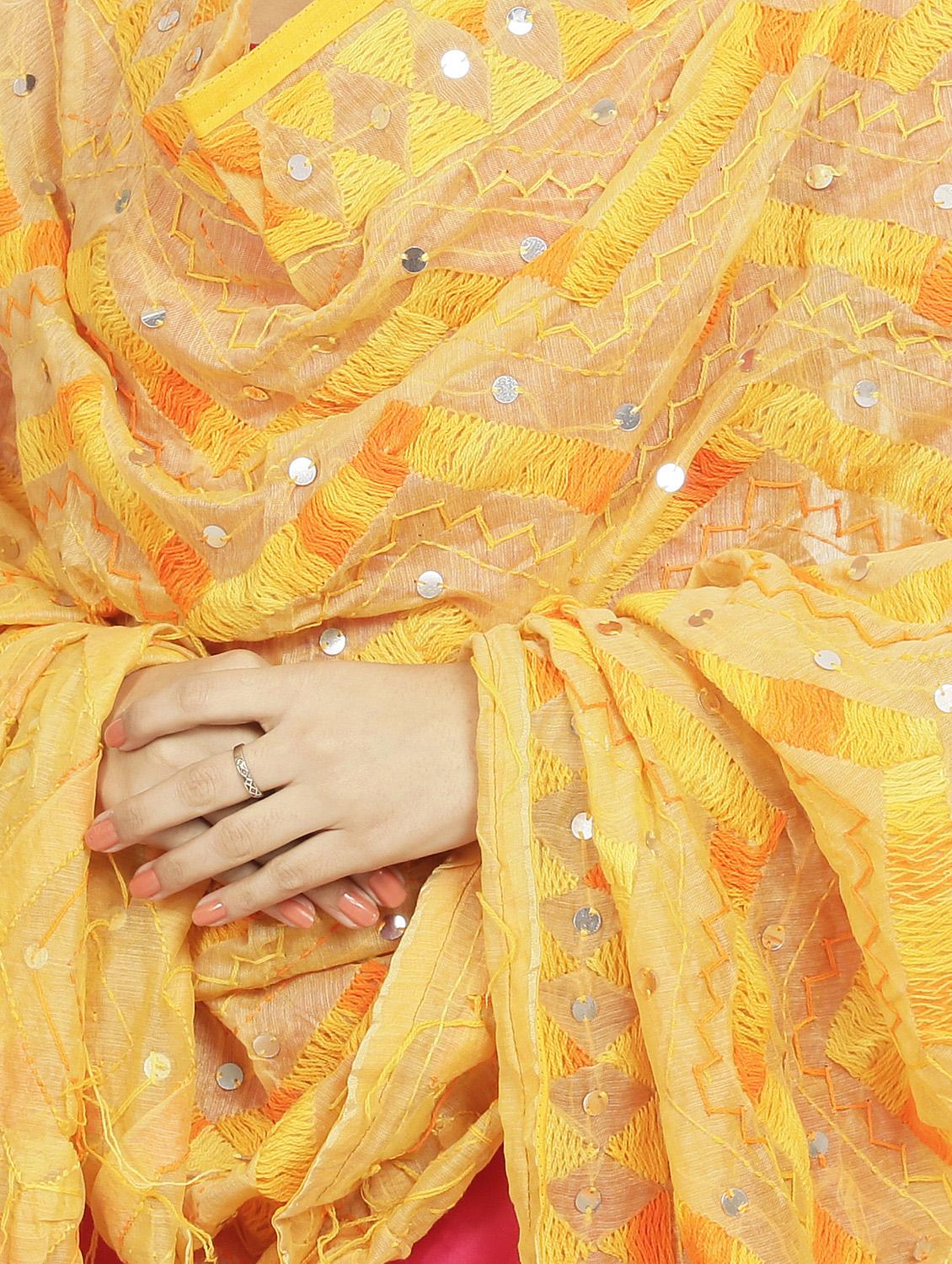 self design phulkari dupatta - 16837593 - Zoom Image - 2