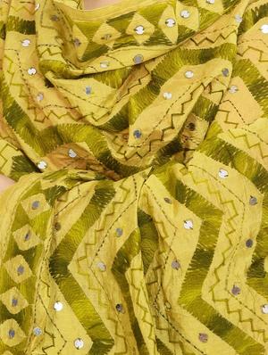 tonal phulkari dupatta - 16837598 - Standard Image - 2