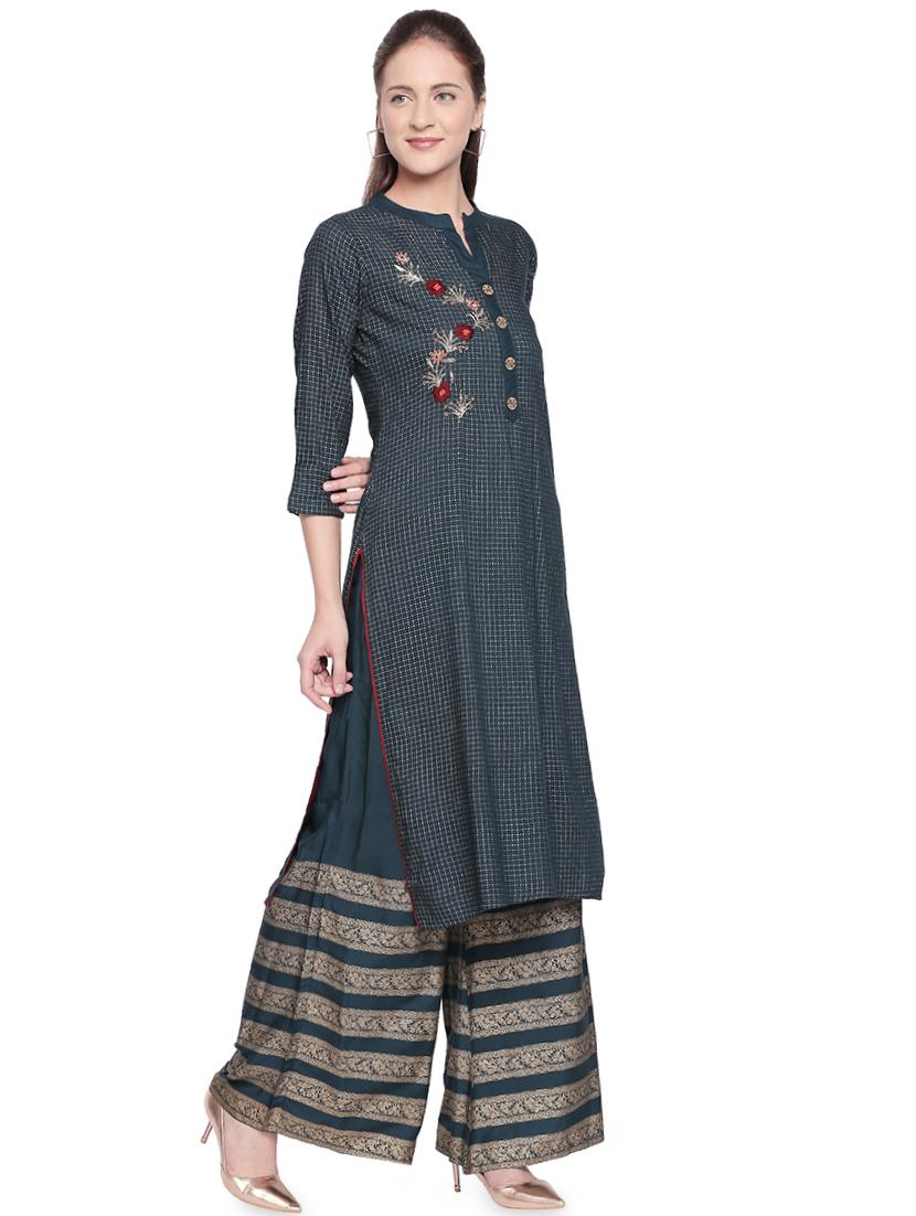 embroidered kurta palazzo set - 16837741 - Zoom Image - 2