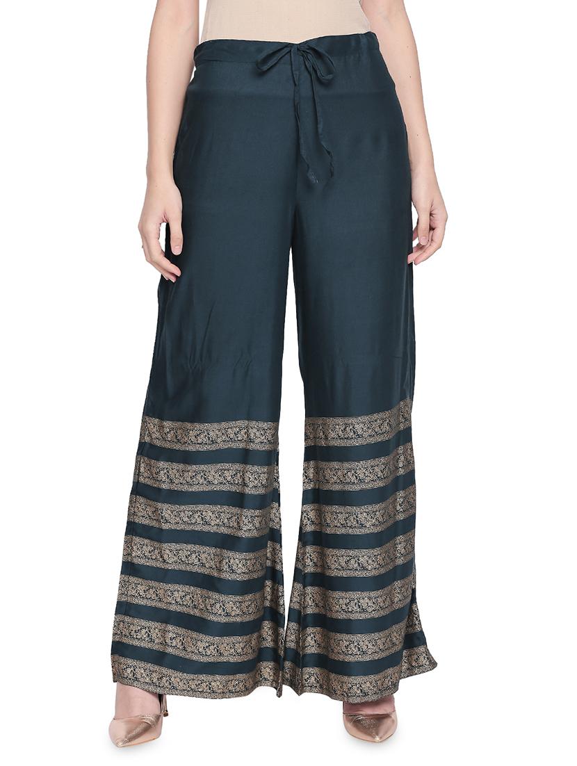embroidered kurta palazzo set - 16837741 - Zoom Image - 4