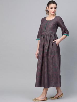 round neck gathered chevron maxi dress - 16838171 - Standard Image - 2