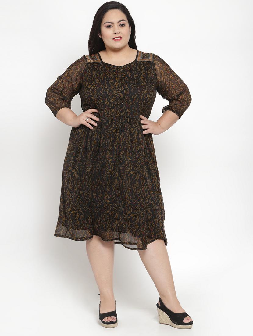 round neck floral plus dress - 16838217 - Zoom Image - 1