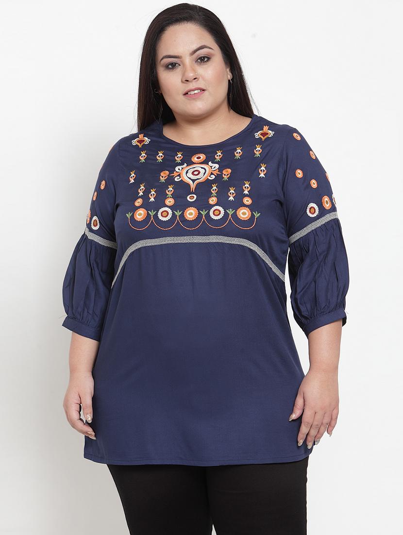 embroidered panel plus tunic - 16838244 - Zoom Image - 1