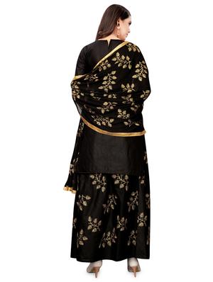 embroidered unstitched suit - 16838618 - Standard Image - 3