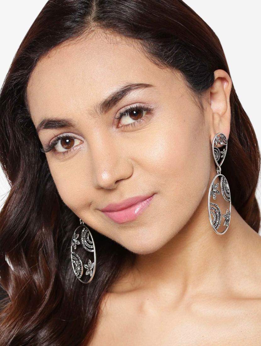 silver brass drop earring - 16840712 - Zoom Image - 4