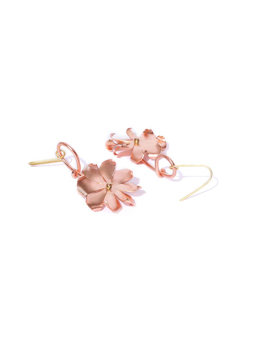 gold brass drop earring - 16840745 - Zoom Image - 3