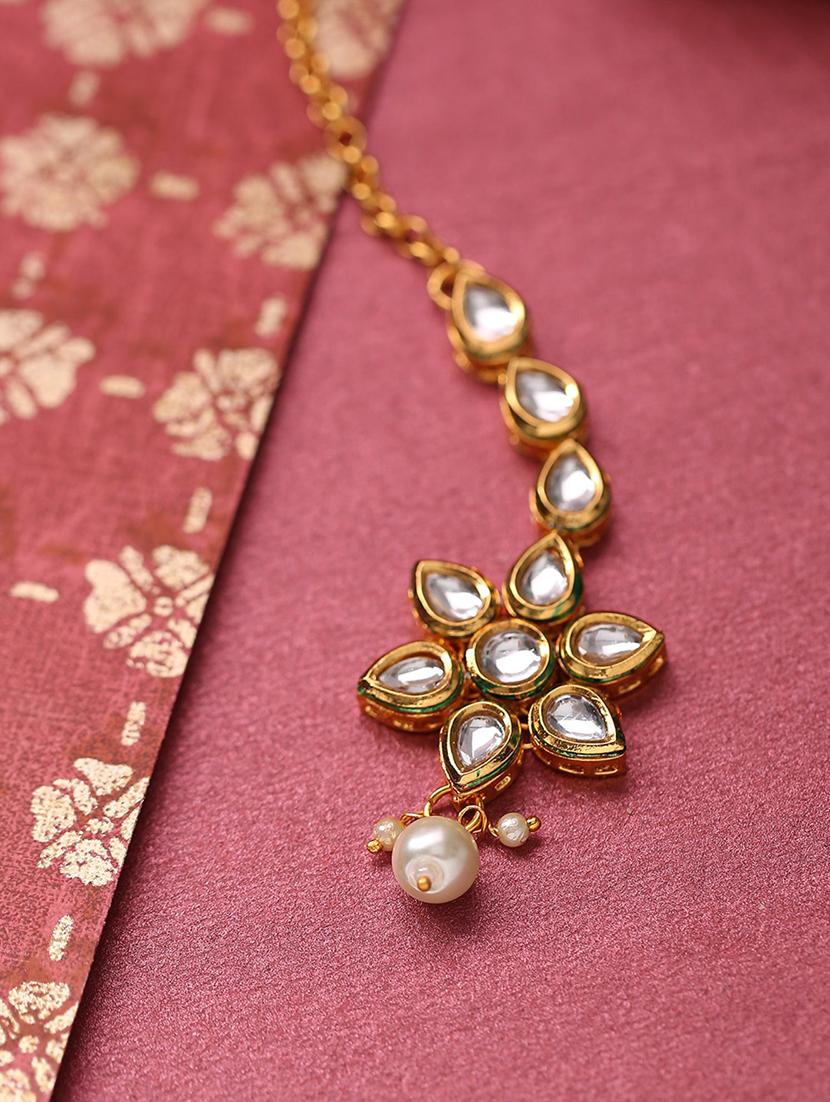 gold brass maang teeka - 16840937 - Zoom Image - 1