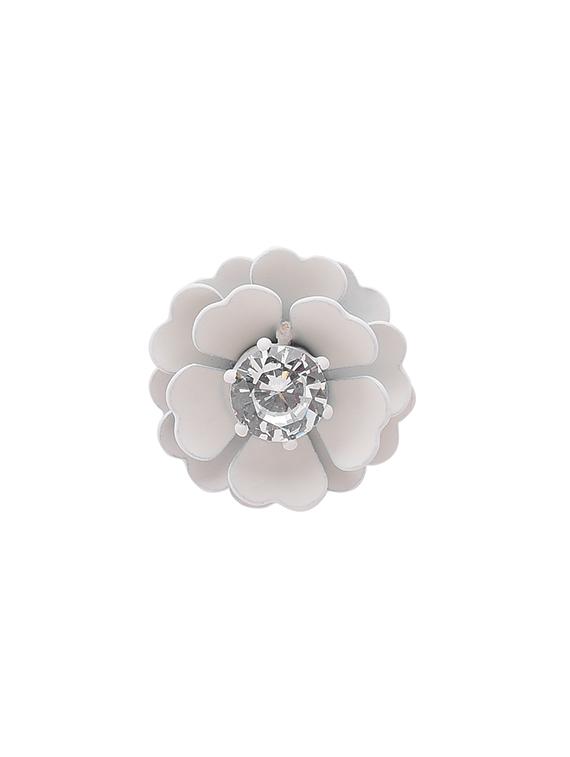 white metal studs earring - 16841824 - Zoom Image - 3