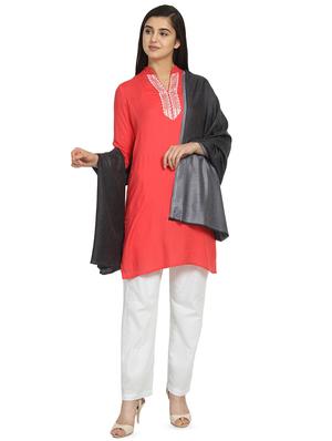 silver viscose stole - 16843764 - Standard Image - 5