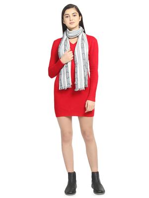 neutral viscose stole - 16843779 - Standard Image - 3
