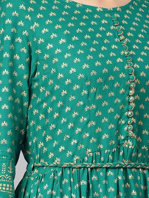 gold print flared kurta - 16846360 - Standard Image - 4