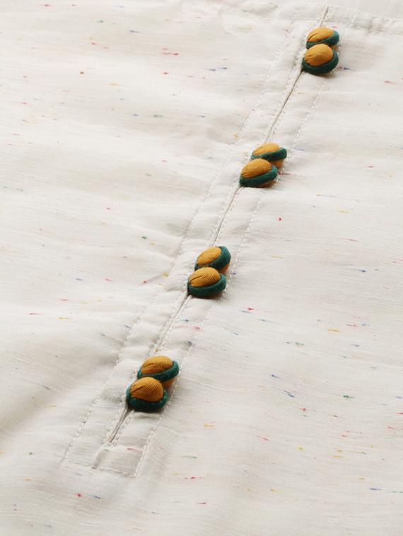 solid straight kurta - 16846611 - Zoom Image - 4