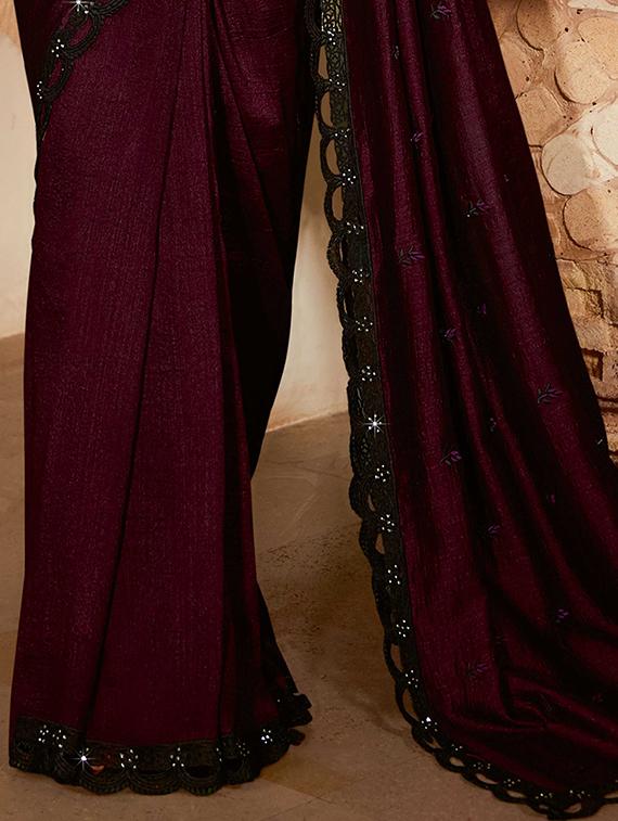 solid bordered saree with blouse - 16846635 - Zoom Image - 2