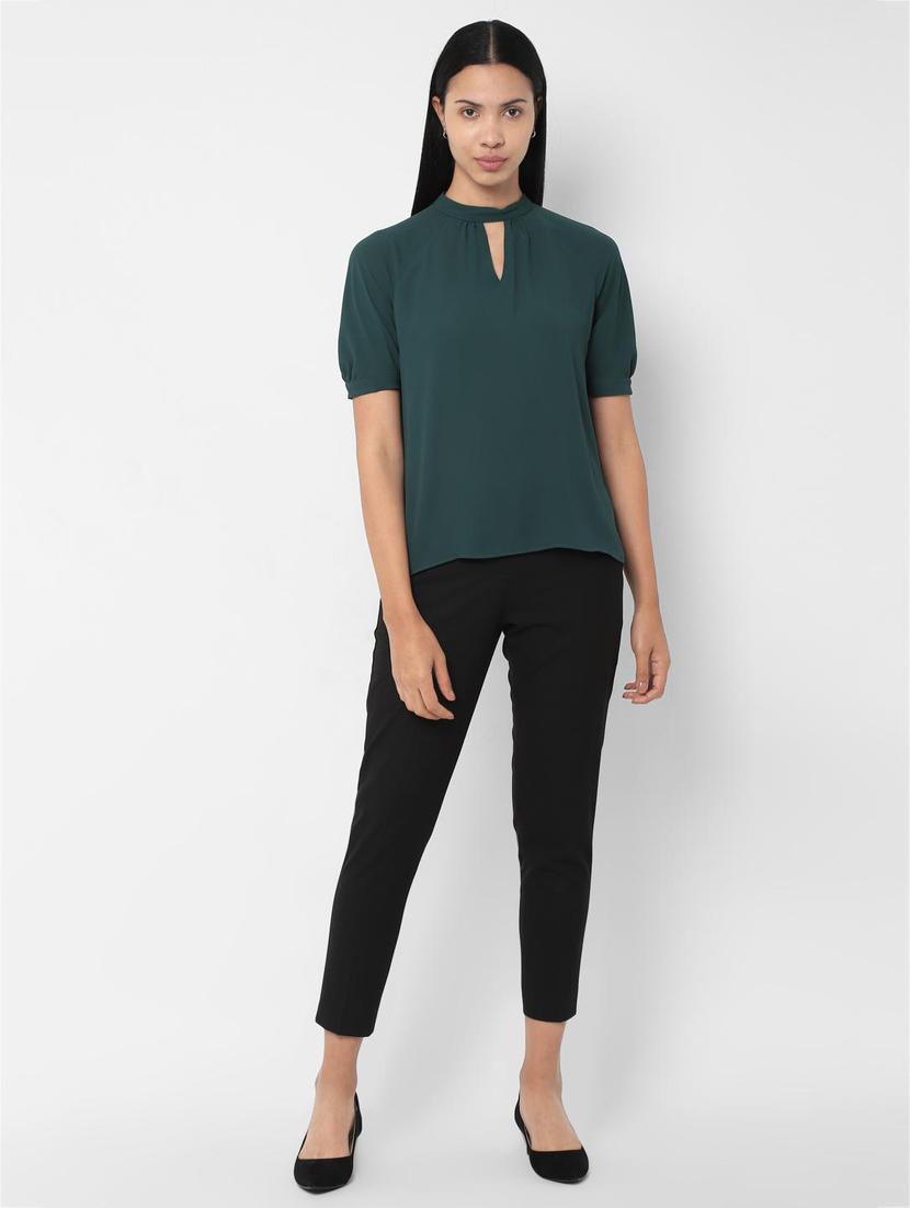 key hole neck solid top - 16846689 - Zoom Image - 3