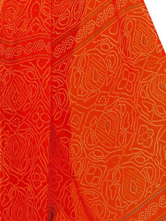 bandhani printed saree with blouse - 16847195 - Zoom Image - 3