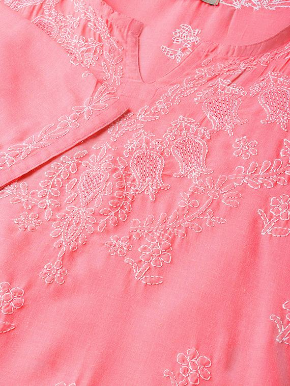 chikankari straight kurti - 16847880 - Zoom Image - 5
