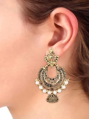 gold metal chandellier earring - 16849650 - Standard Image - 4
