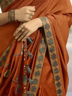 solid embroidered saree with blouse - 16850756 - Standard Image - 2