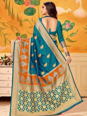 bordered woven saree with blouse - 16860415 - Standard Image - 2