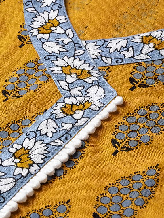 floral print flared kurta - 16861664 - Zoom Image - 4