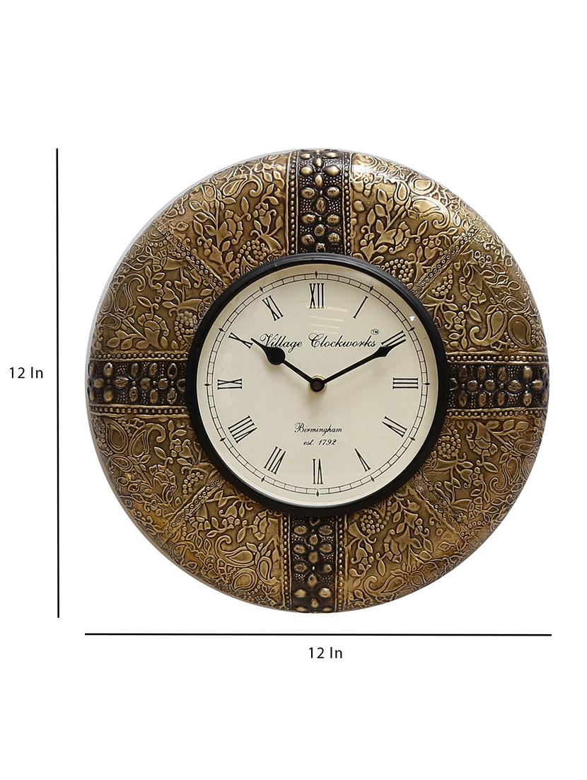 wooden analog vintage wall clock - 16865819 - Zoom Image - 4