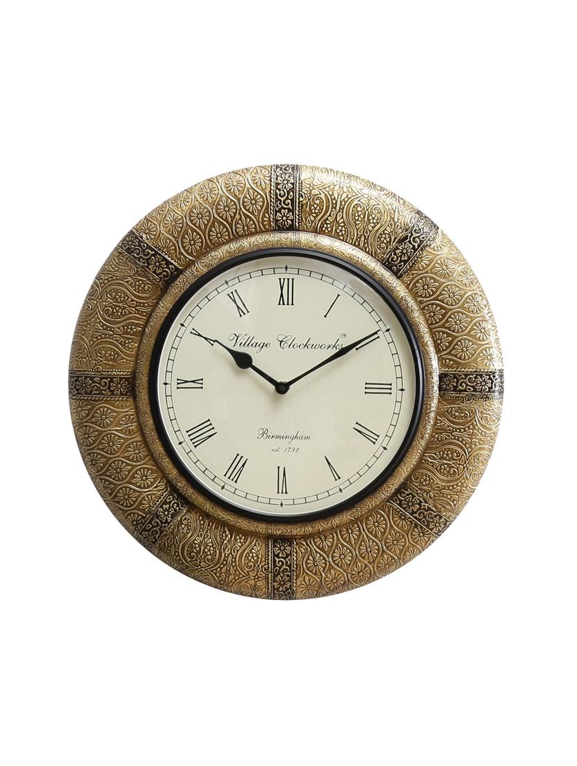 wooden analog vintage wall clock - 16865823 - Zoom Image - 2