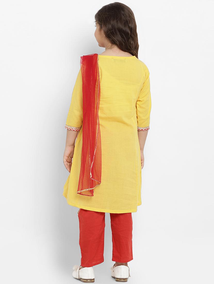 yellow cotton suit set - 16866407 - Zoom Image - 3