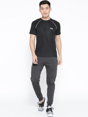 black solid t-shirt - 16868501 - Standard Image - 4