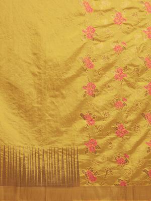 floral kanjivaram saree with blouse - 16870128 - Standard Image - 4