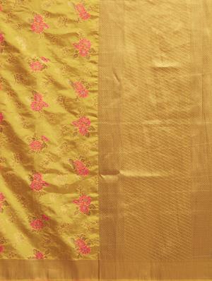 floral kanjivaram saree with blouse - 16870128 - Standard Image - 6