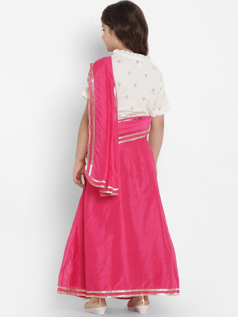 pink silk blend plain saree - 16871603 - Zoom Image - 3