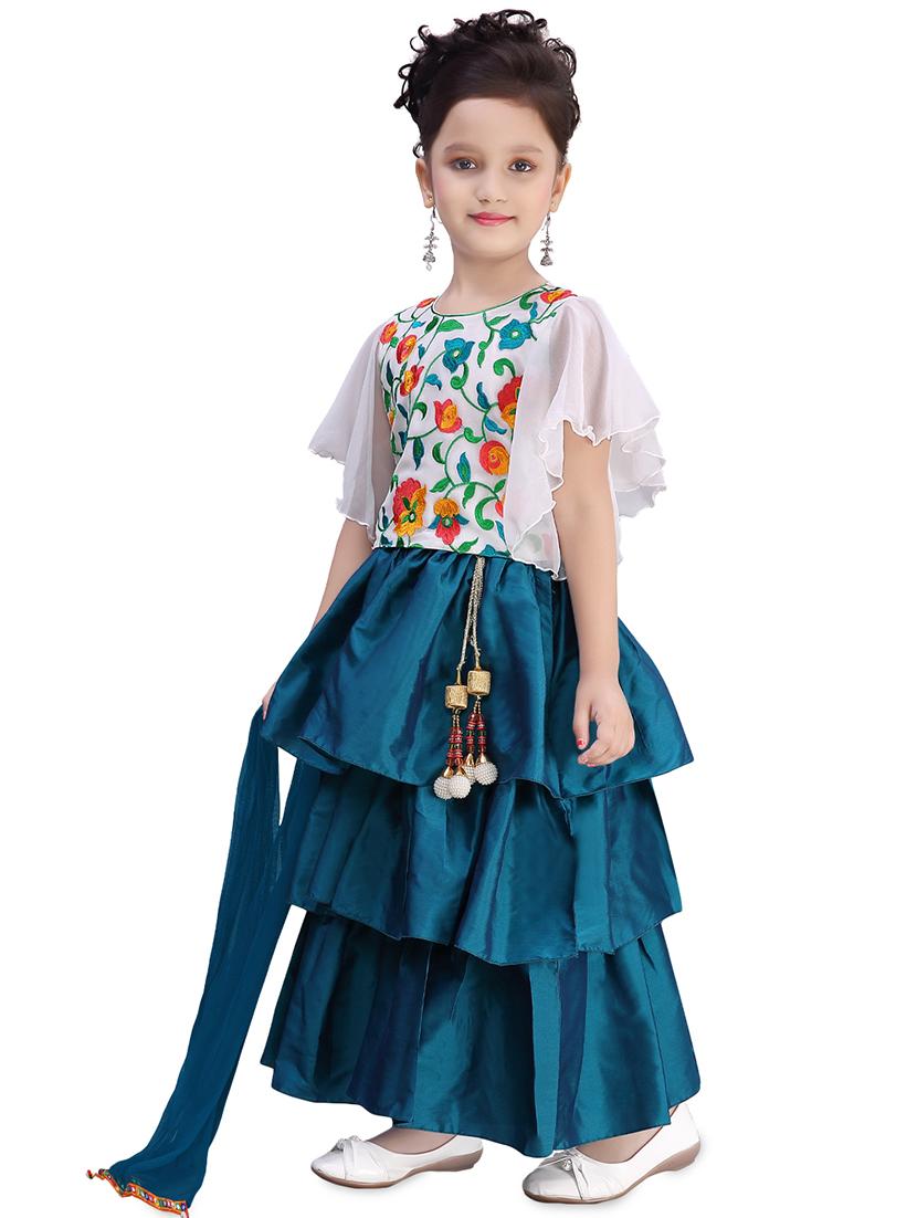 green satin lehnga choli - 16871657 - Zoom Image - 2