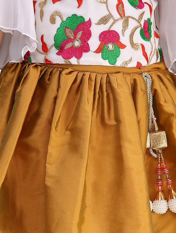 gold satin lehnga choli - 16871659 - Zoom Image - 4