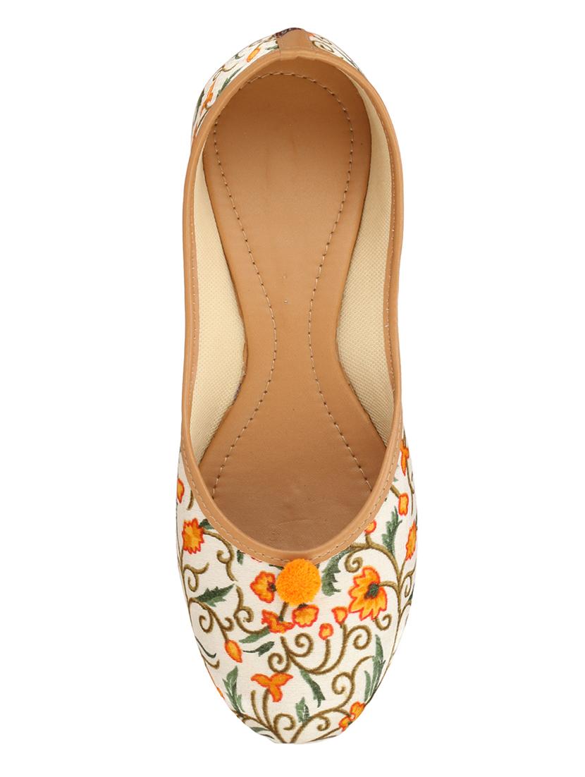 orange slip on jutis - 16878146 - Zoom Image - 4