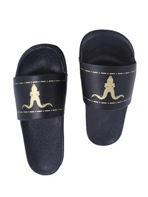 black leatherette slip on flip flops - 16880352 - Standard Image - 4