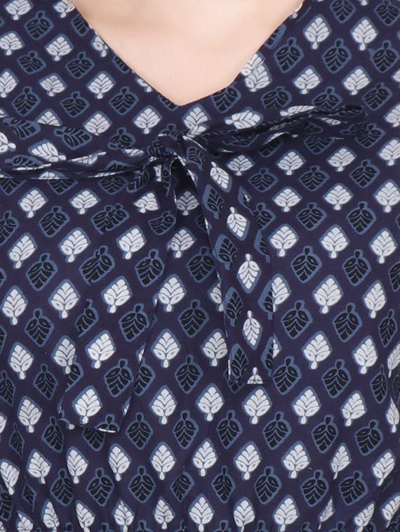 bell sleeves printed top - 16880579 - Zoom Image - 4