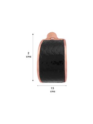 black metal studs earring - 16884156 - Standard Image - 4