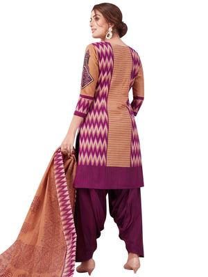 printed suit set - 16888797 - Standard Image - 2