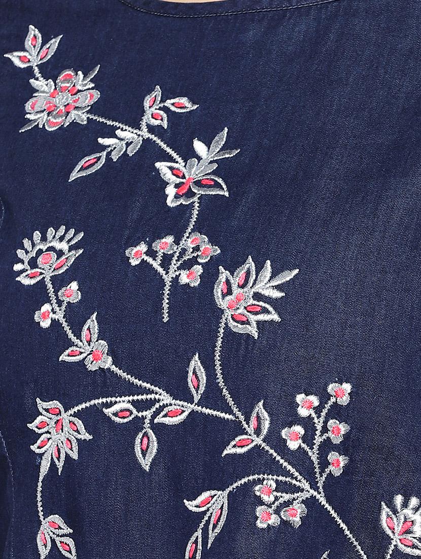 embroidered high-low kurta - 16891238 - Zoom Image - 4