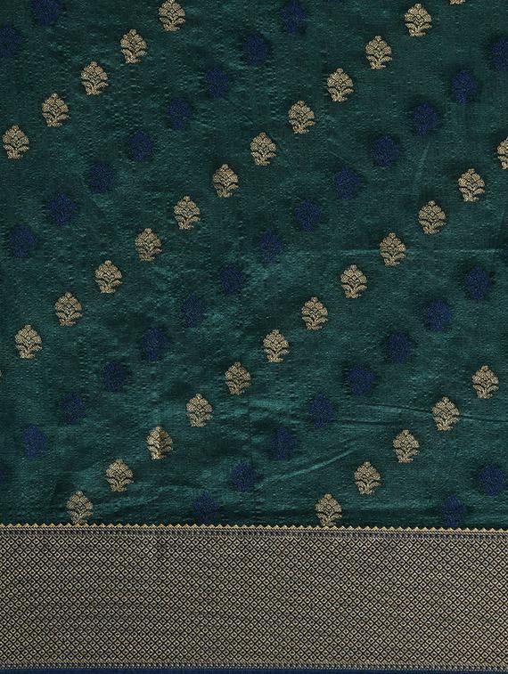 raw silk banarasi saree with blouse - 16891323 - Zoom Image - 3