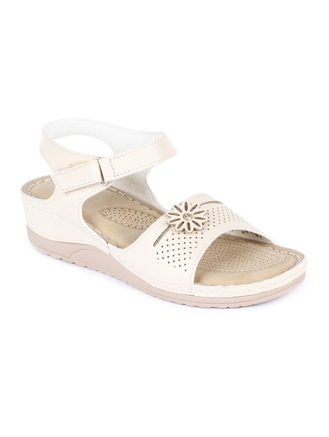 white back strap wedges - 16893700 - Zoom Image - 1