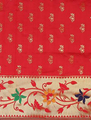 floral banarasi saree with blouse - 16893906 - Standard Image - 4