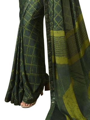check printed saree with blouse - 16894437 - Standard Image - 2